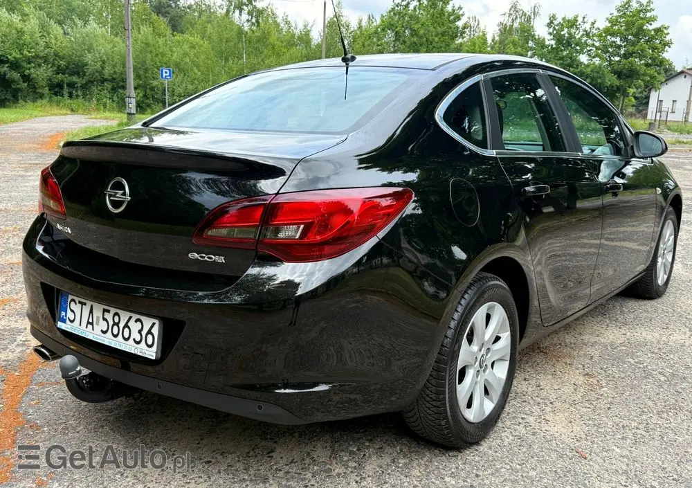 OPEL Astra 1.4 T Essentia