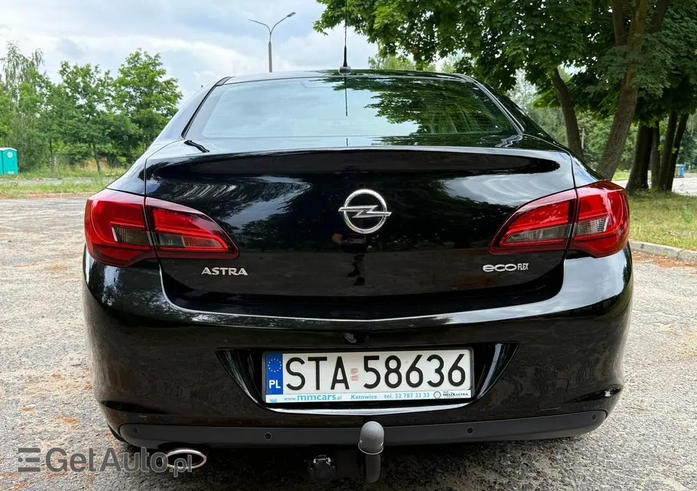 OPEL Astra 1.4 T Essentia