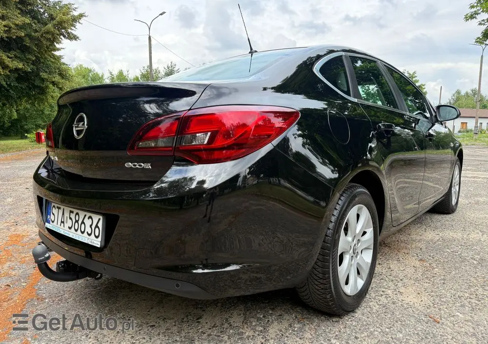 OPEL Astra 1.4 T Essentia