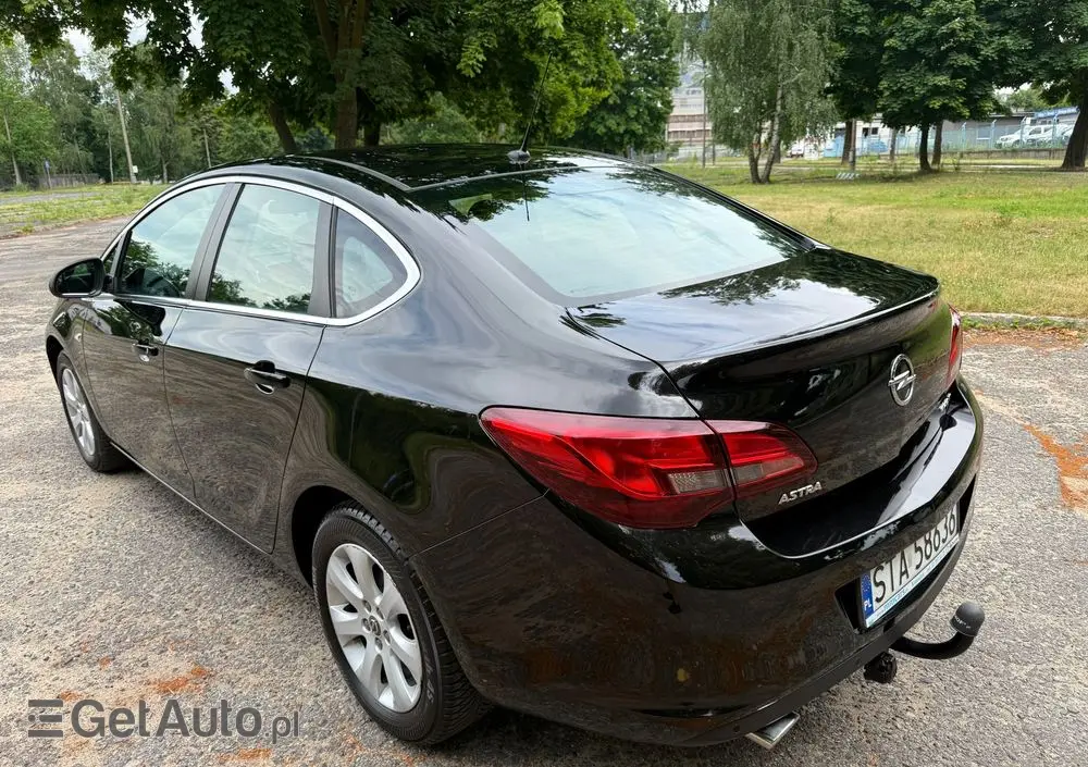 OPEL Astra 1.4 T Essentia