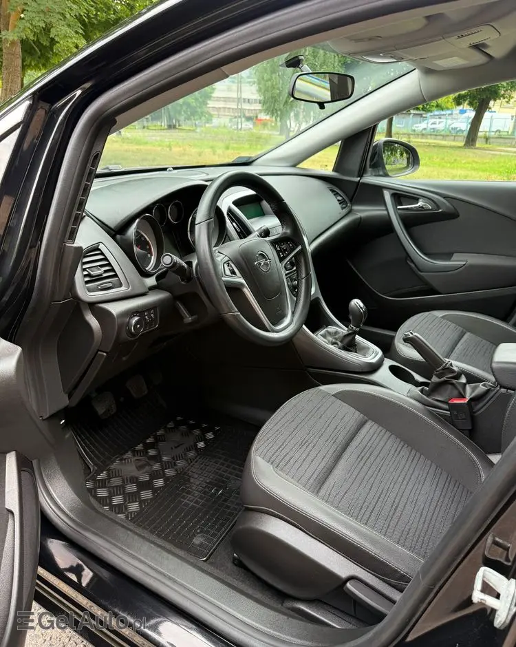 OPEL Astra 1.4 T Essentia