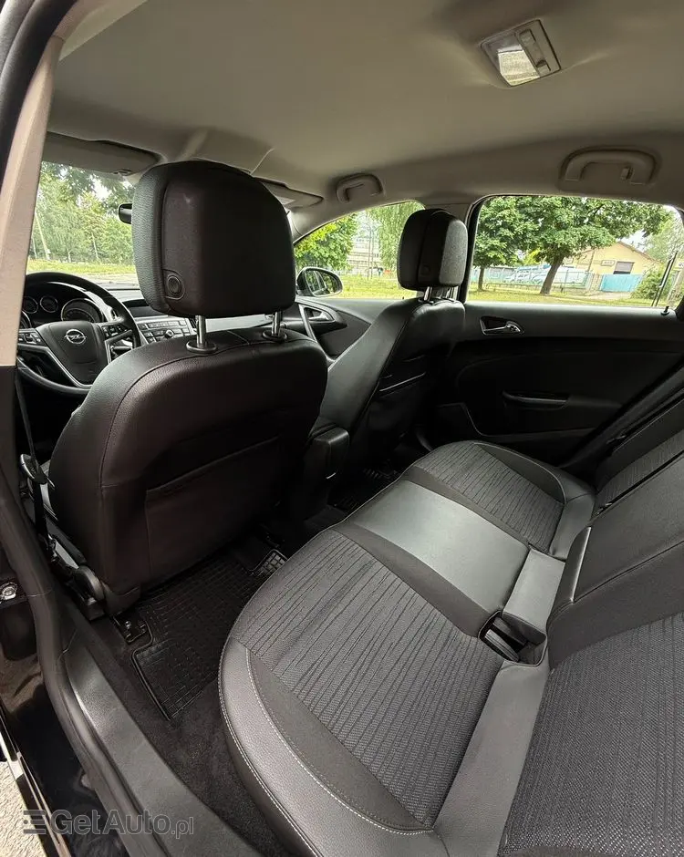 OPEL Astra 1.4 T Essentia