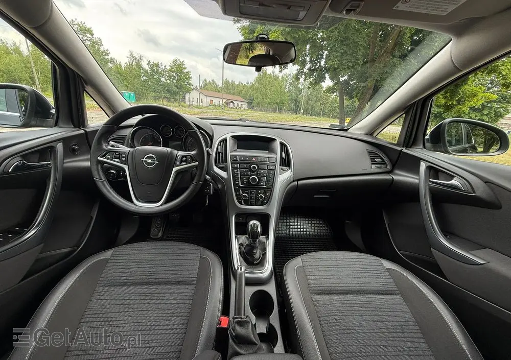 OPEL Astra 1.4 T Essentia