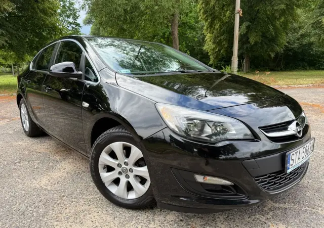 OPEL Astra 1.4 T Essentia