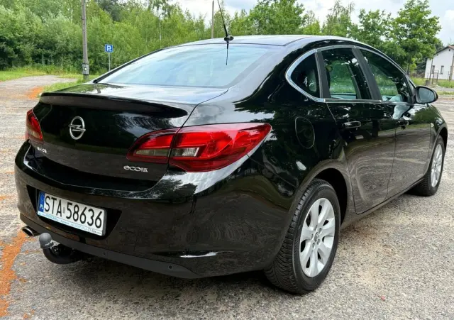 OPEL Astra 1.4 T Essentia