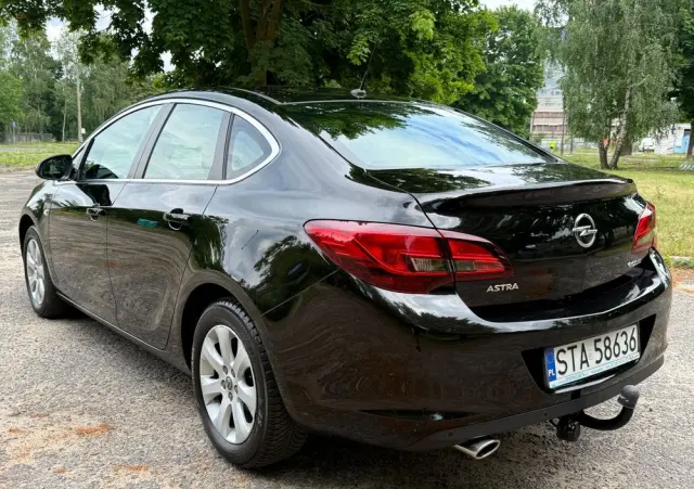 OPEL Astra 1.4 T Essentia
