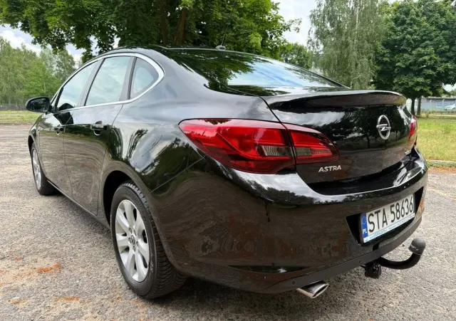 OPEL Astra 1.4 T Essentia