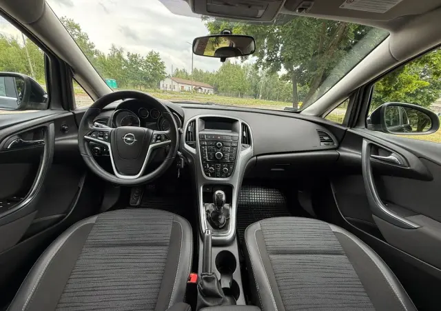 OPEL Astra 1.4 T Essentia