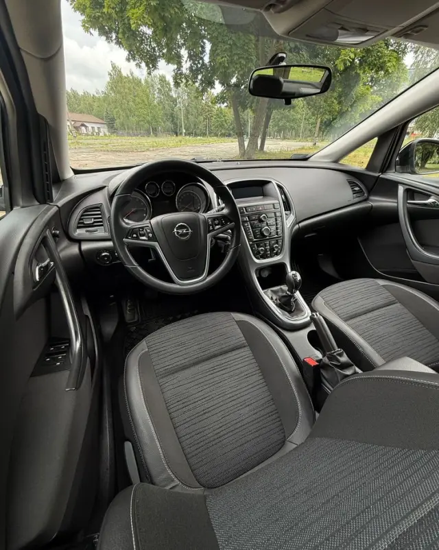 OPEL Astra 1.4 T Essentia