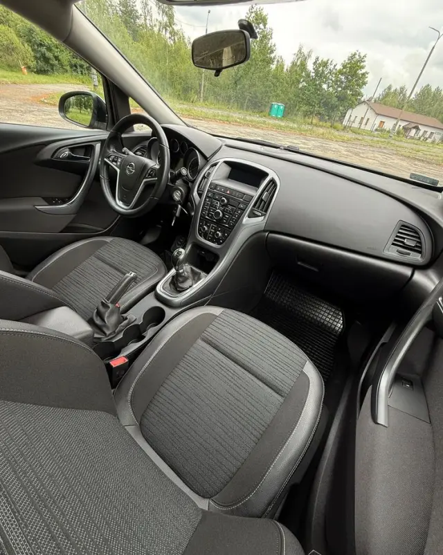 OPEL Astra 1.4 T Essentia