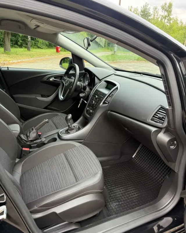 OPEL Astra 1.4 T Essentia