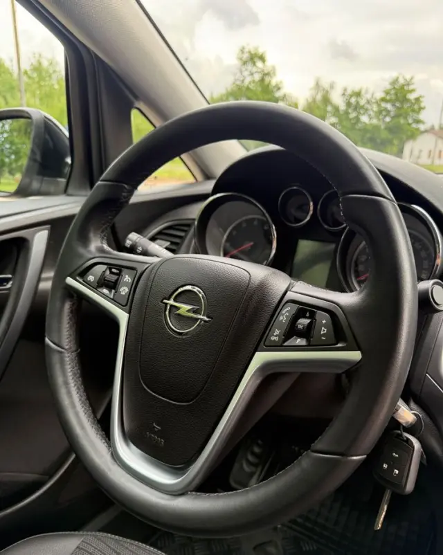 OPEL Astra 1.4 T Essentia