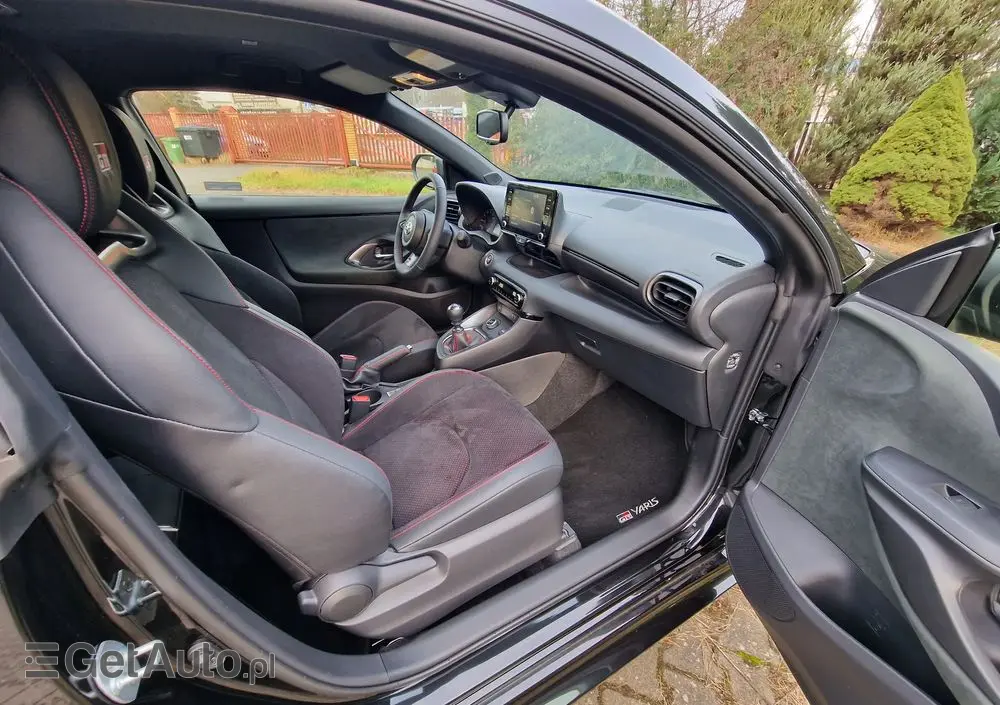 TOYOTA Yaris GR 1.6 Dynamic