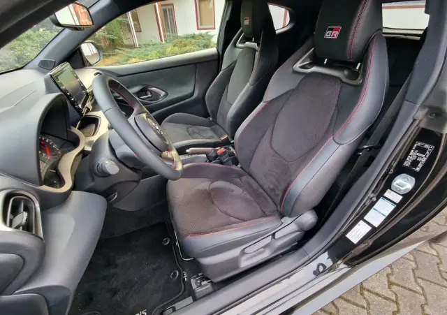 TOYOTA Yaris GR 1.6 Dynamic