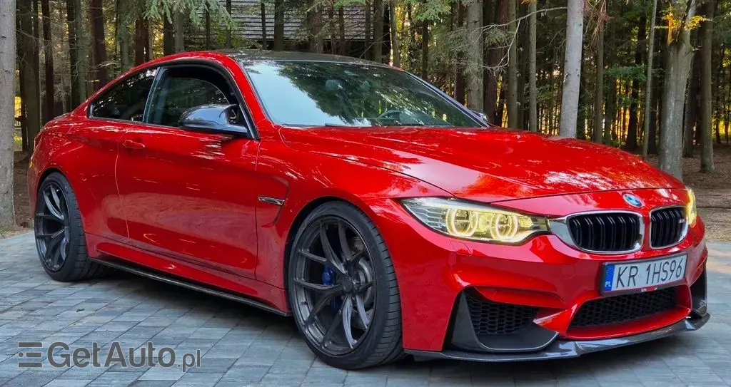 BMW M4 Standard