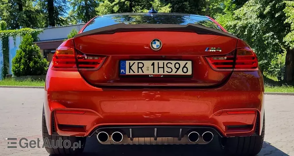 BMW M4 Standard