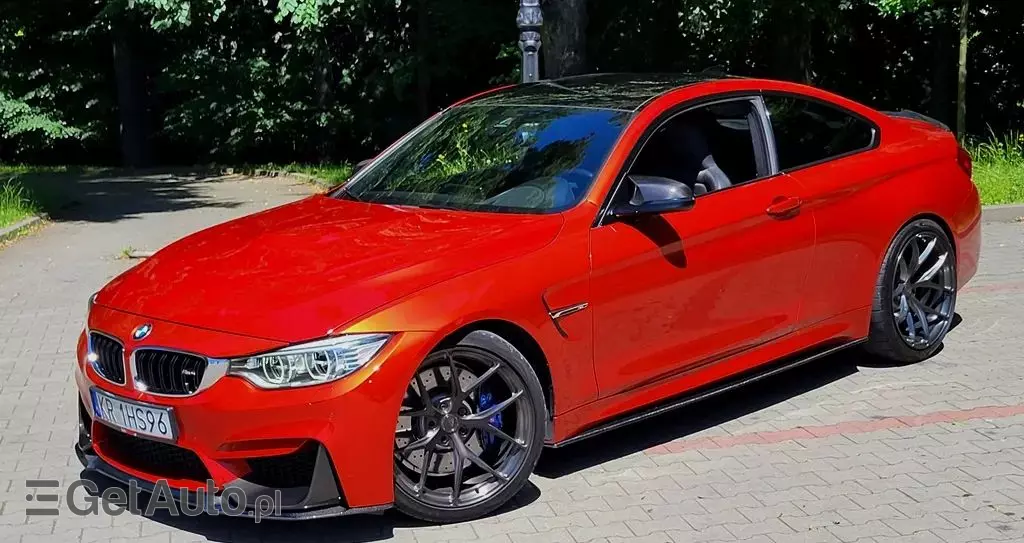 BMW M4 Standard