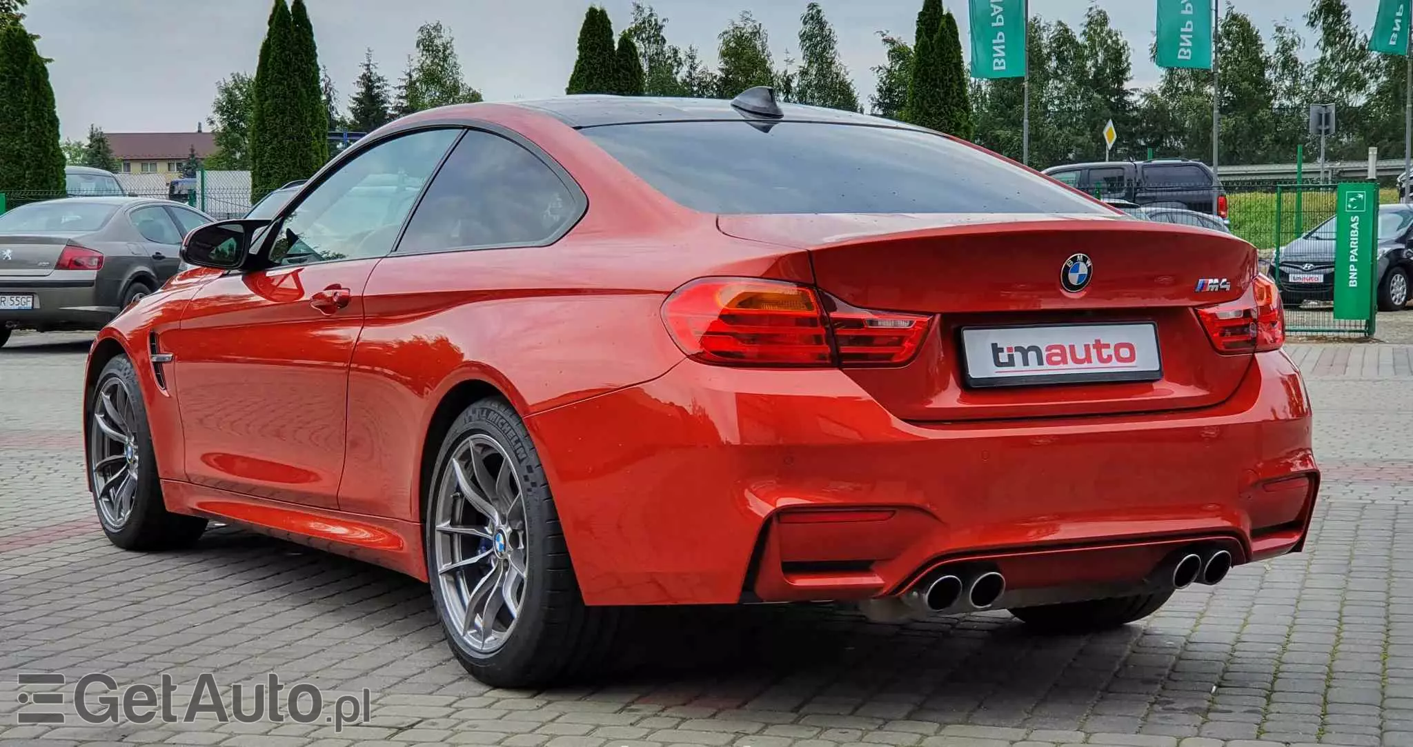 BMW M4 Standard