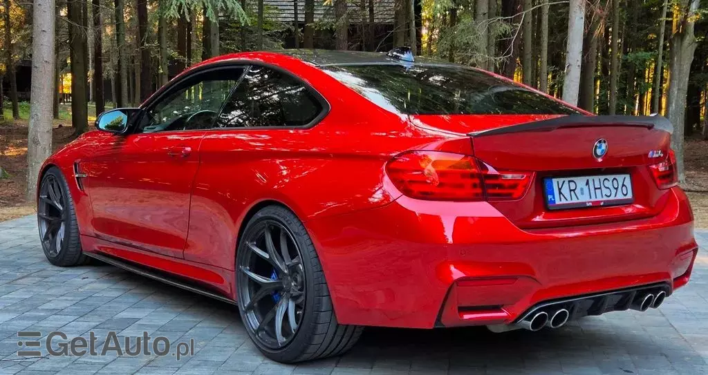 BMW M4 Standard