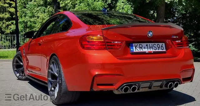 BMW M4 Standard