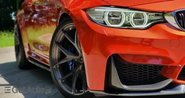 BMW M4 Standard