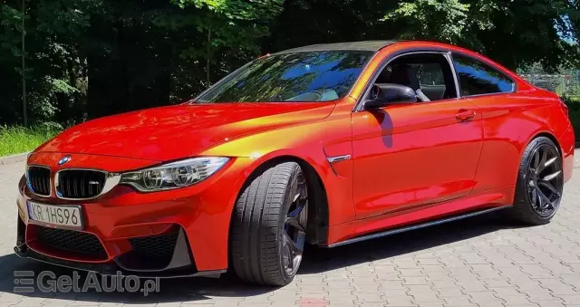 BMW M4 Standard