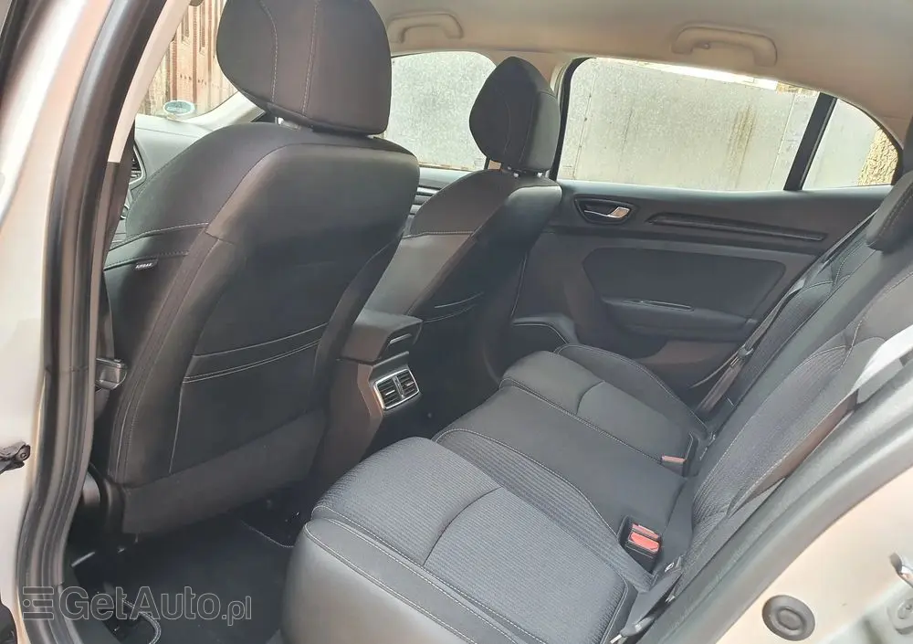 RENAULT Megane ENERGY TCe 100 INTENS