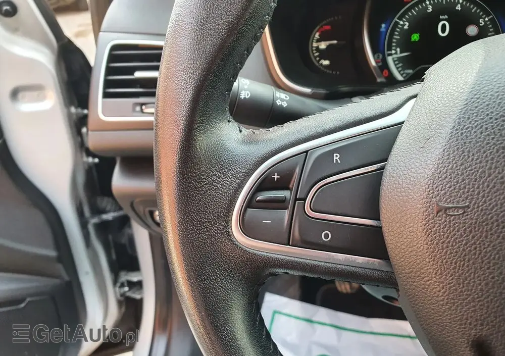 RENAULT Megane ENERGY TCe 100 INTENS