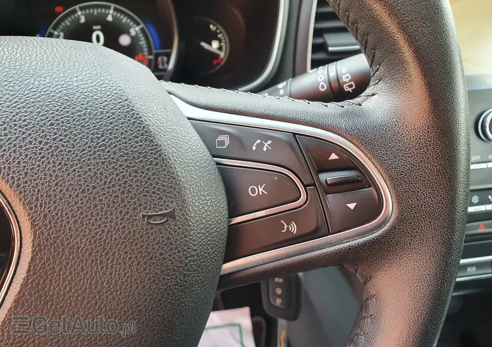 RENAULT Megane ENERGY TCe 100 INTENS