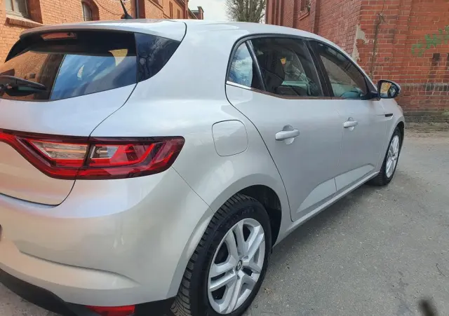 RENAULT Megane ENERGY TCe 100 INTENS