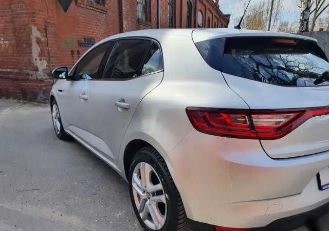 RENAULT Megane ENERGY TCe 100 INTENS
