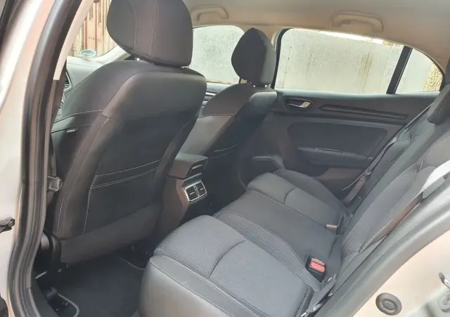 RENAULT Megane ENERGY TCe 100 INTENS