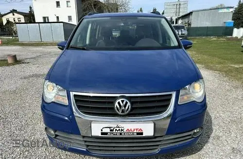 VOLKSWAGEN Touran 
