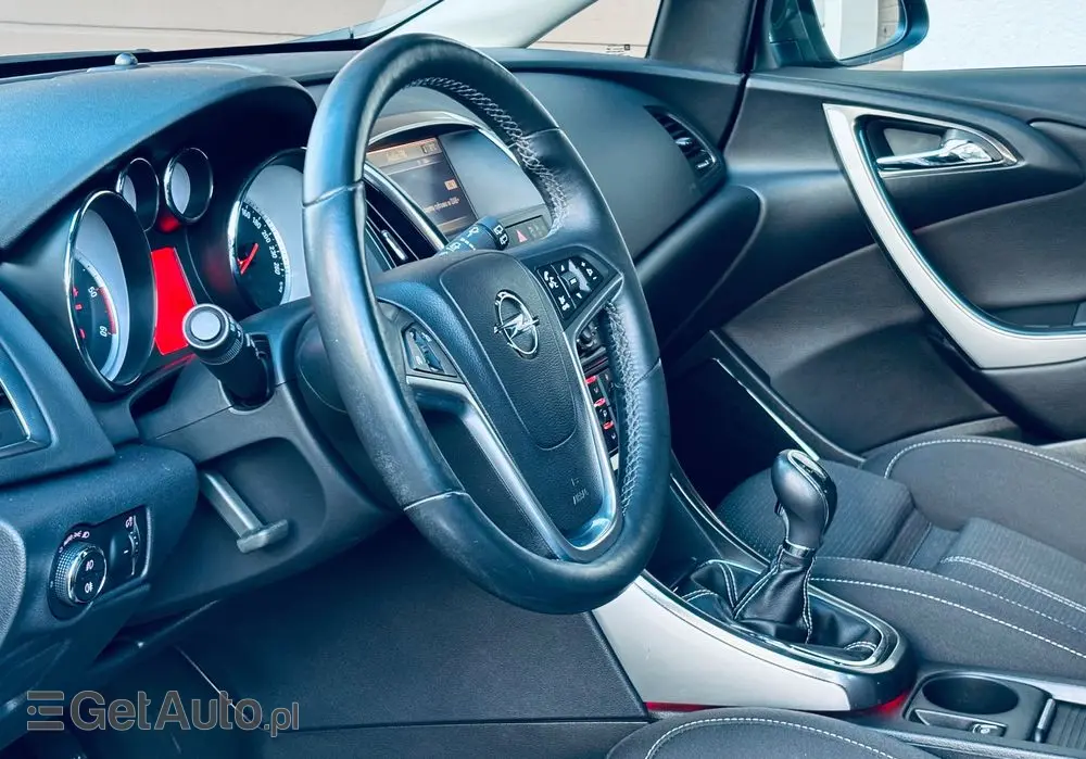 OPEL Astra 1.7 CDTI DPF Cosmo