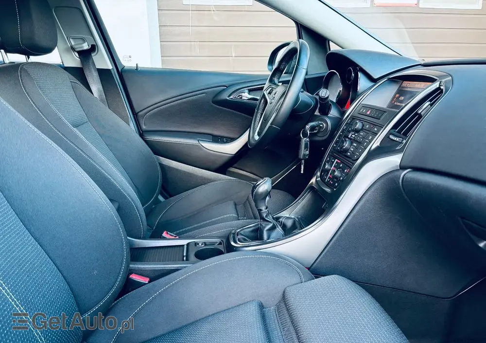 OPEL Astra 1.7 CDTI DPF Cosmo