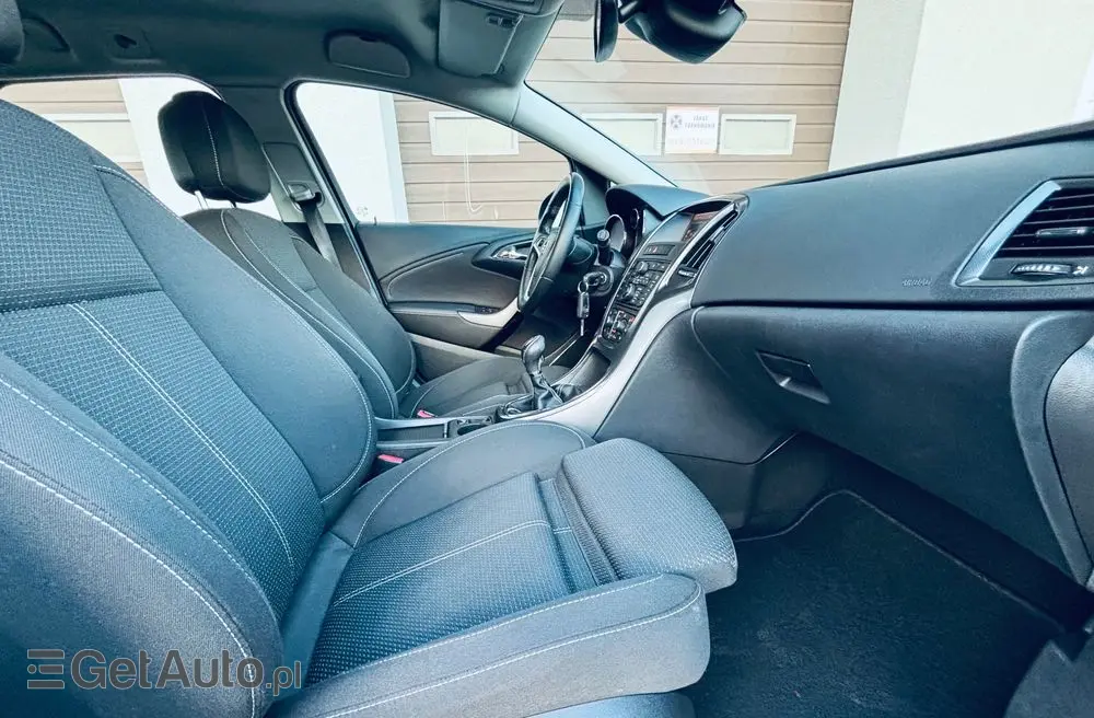 OPEL Astra 1.7 CDTI DPF Cosmo