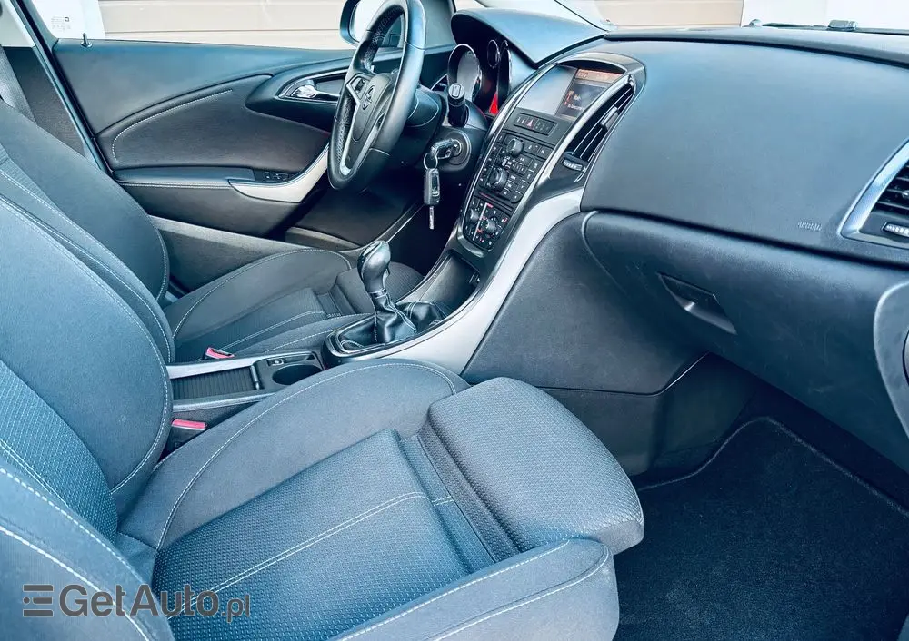 OPEL Astra 1.7 CDTI DPF Cosmo