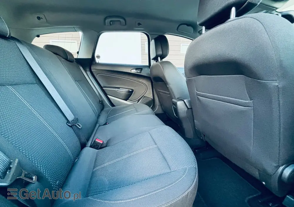 OPEL Astra 1.7 CDTI DPF Cosmo