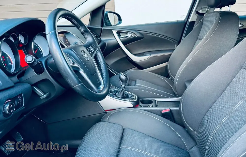 OPEL Astra 1.7 CDTI DPF Cosmo