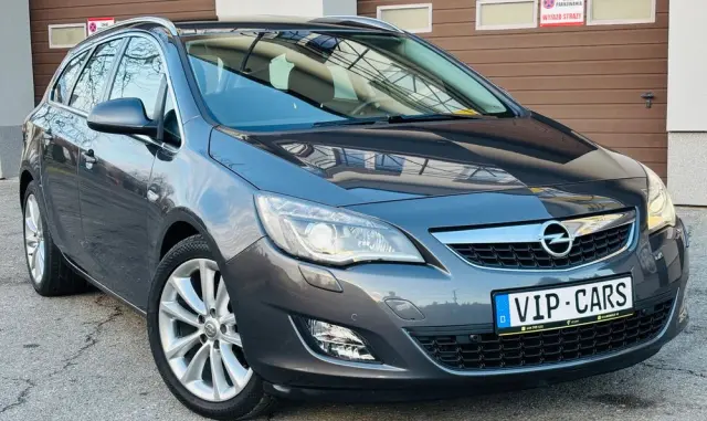 OPEL Astra 1.7 CDTI DPF Cosmo