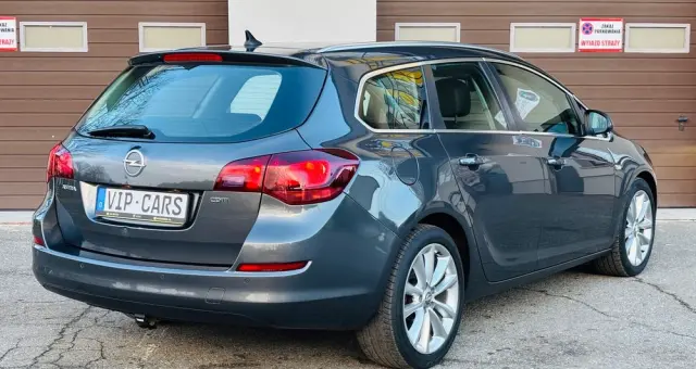OPEL Astra 1.7 CDTI DPF Cosmo