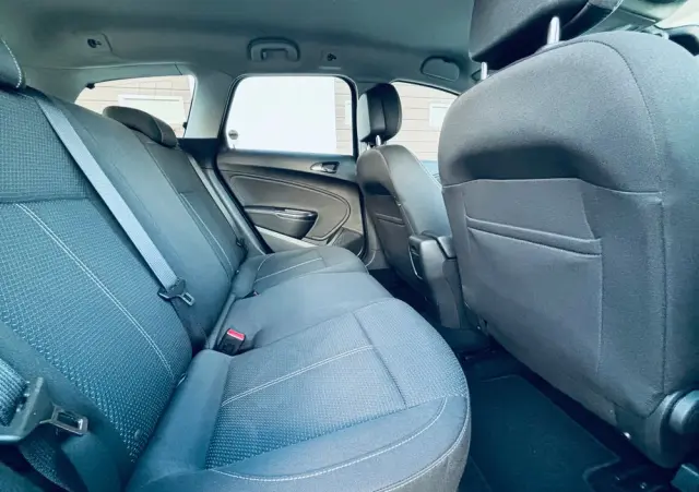 OPEL Astra 1.7 CDTI DPF Cosmo