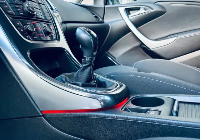 OPEL Astra 1.7 CDTI DPF Cosmo