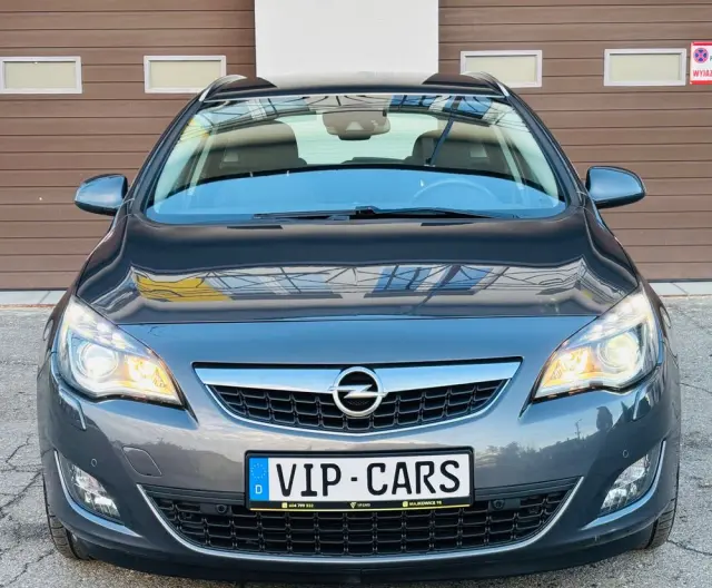 OPEL Astra 1.7 CDTI DPF Cosmo