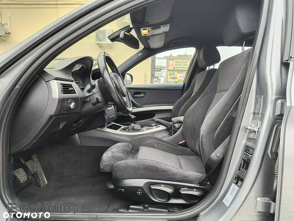 BMW Seria 3 320d Efficient Dynamics Sport Line shadow