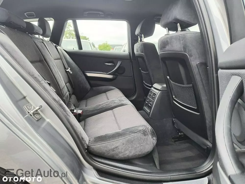 BMW Seria 3 320d Efficient Dynamics Sport Line shadow