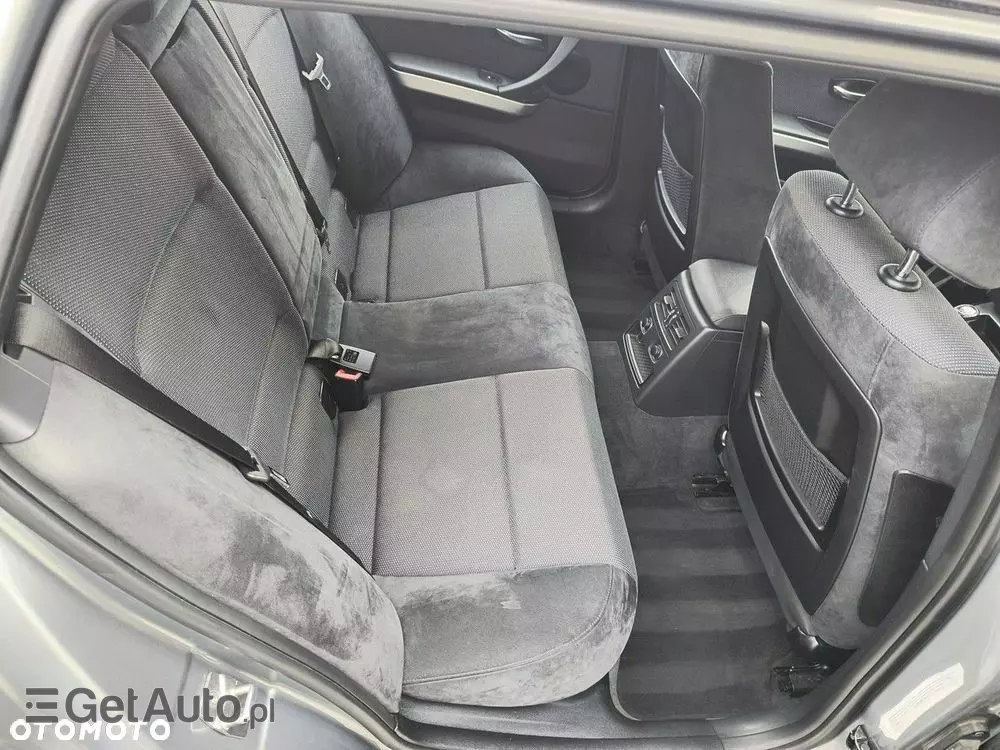 BMW Seria 3 320d Efficient Dynamics Sport Line shadow