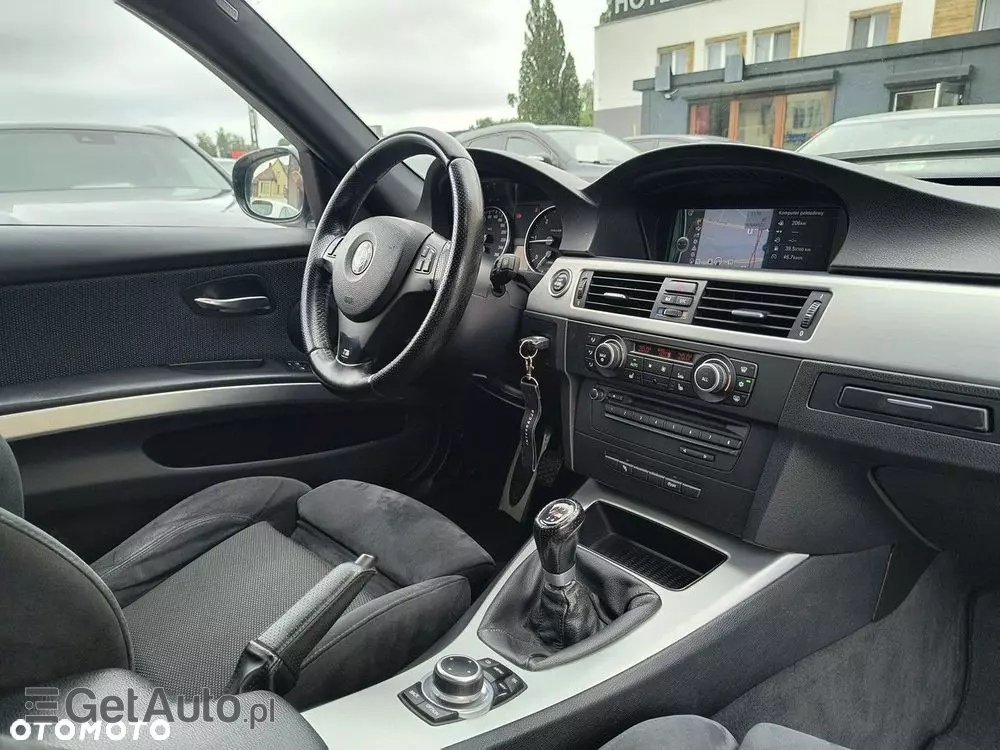 BMW Seria 3 320d Efficient Dynamics Sport Line shadow