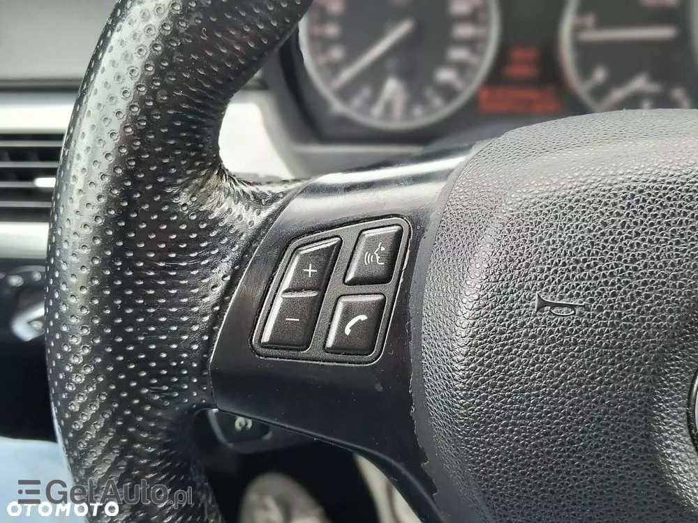 BMW Seria 3 320d Efficient Dynamics Sport Line shadow