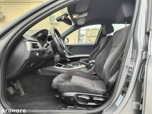 BMW Seria 3 320d Efficient Dynamics Sport Line shadow